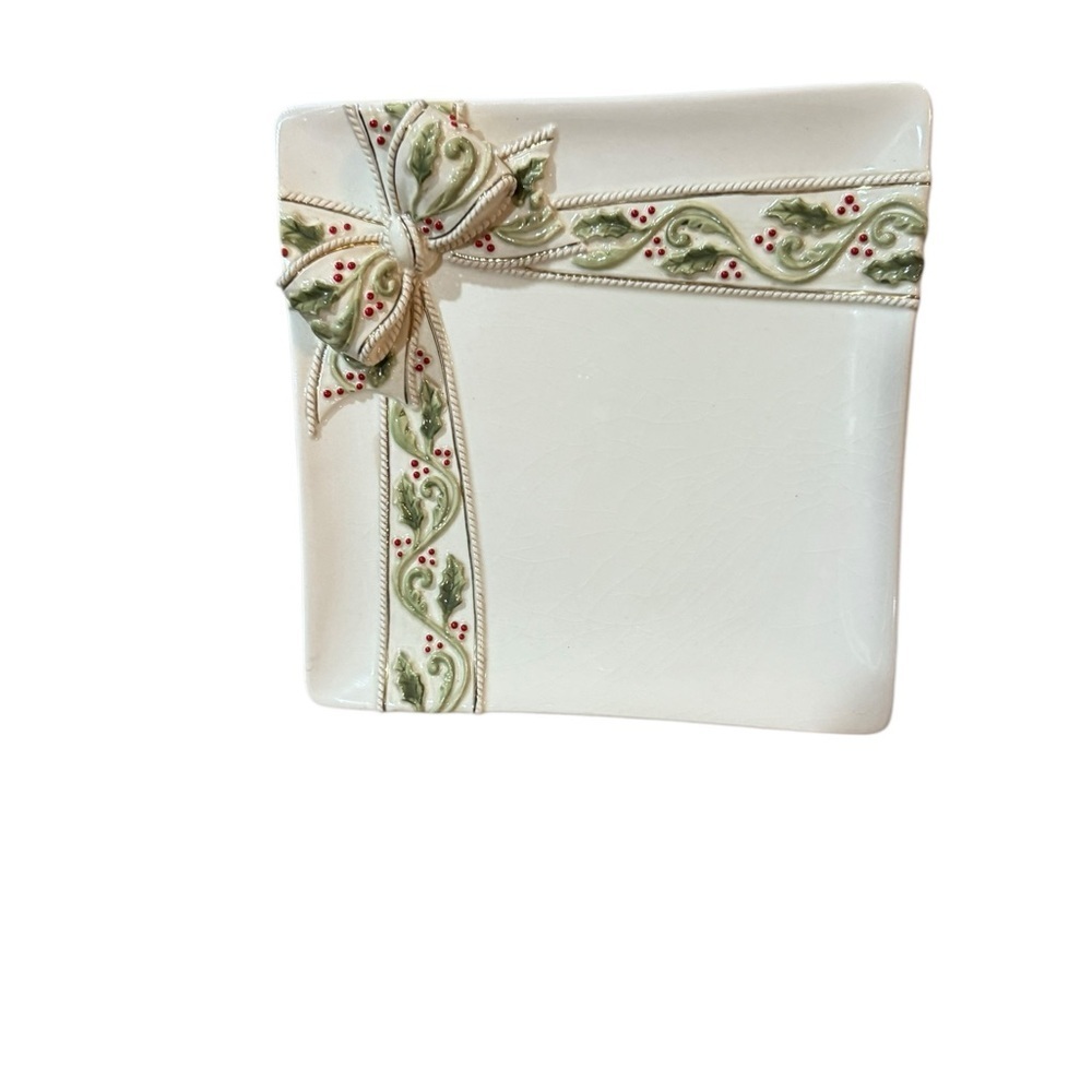 Decorative Square Plate with bow with red holly berries & green leaves 8” dia.